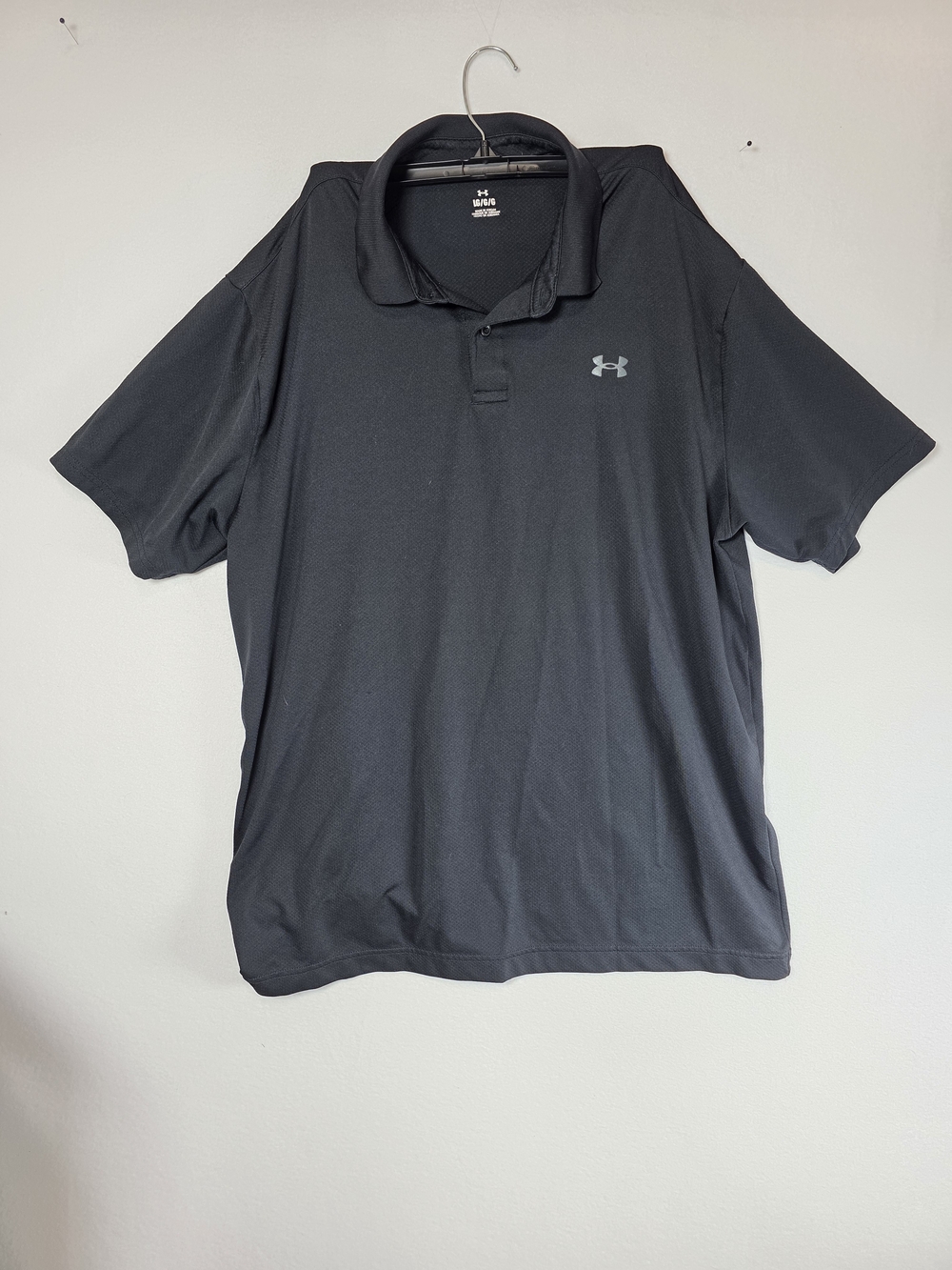 Under Armour Men’s Black Golf Performance Polo Shirt